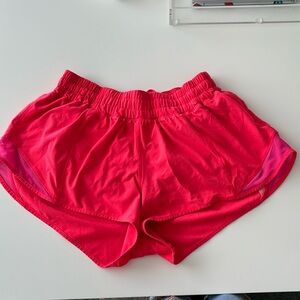 Lululemon hotty hot 2.5 shorts